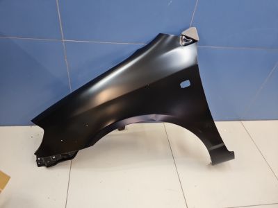 Крыло переднее левое для Toyota Corolla E12 2001-2007