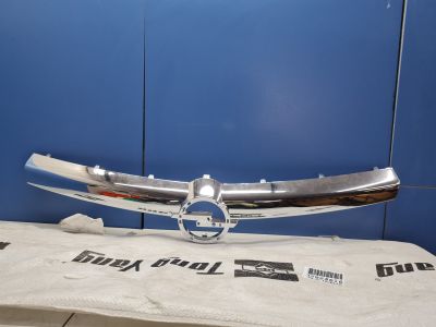 Накладка на решетку радиатора для Opel Astra H 2004-2014