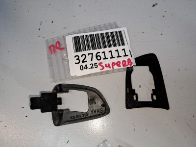 Уплотнитель ручки двери правой передней для Skoda Superb 3T 2008-2015