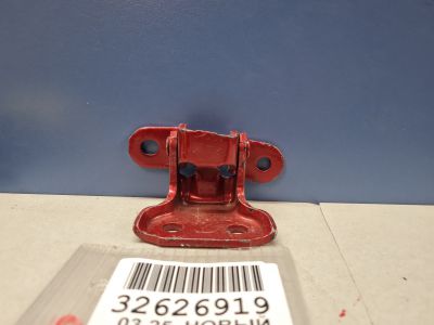 Петля двери