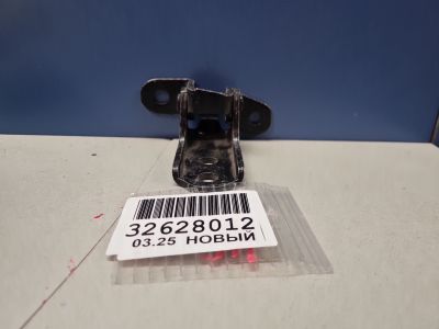 Петля двери