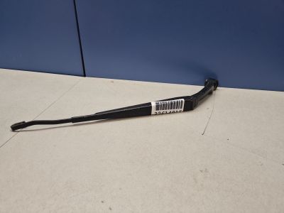 Поводок стеклоочистителя