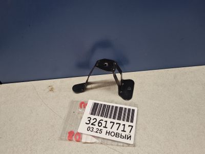 Кронштейн панели радиатора