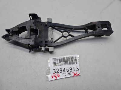 Кронштейн ручки двери задней левый для Volvo V50 2004-2012