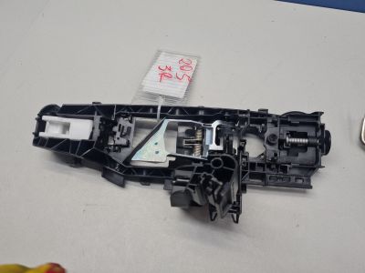 Кронштейн ручки двери правой для Mercedes C-klasse W205 2014-