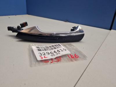 Ручка двери нaружная левая для Mercedes GL-klasse X166 GL GLS 2012-