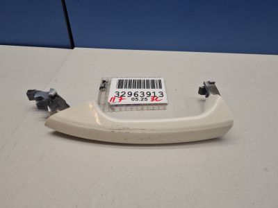 Ручка двери нaружная левая для Mercedes CLA-klasse C117 2013-2019