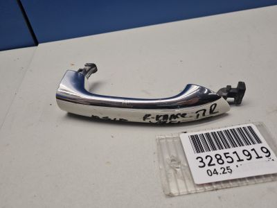 Ручка двери нaружная правая передняя для Mercedes R-klasse W251 2005-2017