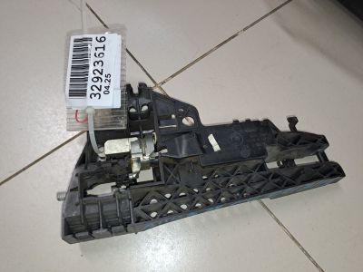 Кронштейн ручки двери правой для Audi A4 B8 2007-2015