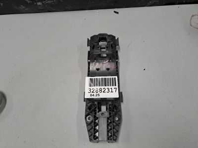 Кронштейн ручки двери для Skoda Fabia 5J 2007-2015