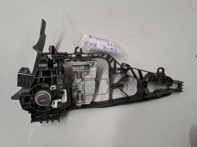 Кронштейн ручки двери передней левой для Mini Countryman F60 2016-