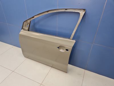Дверь левая передняя для Volkswagen Polo Sedan 2011-