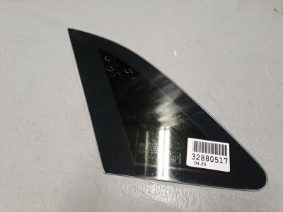 Стекло кузовное заднее левое глухое для Audi Q3 8U 2012-2018