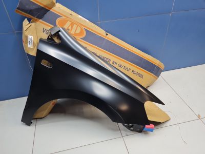 Крыло переднее правое для Volkswagen Polo Sedan 2011-