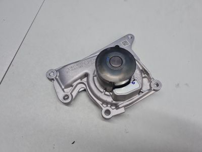 Помпа (насос водяной) для Renault Kadjar 2015-