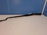 Поводок стеклоочистителя передний левый