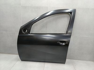 Дверь левая передняя для Renault Duster 2010-