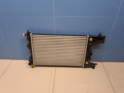 Радиатор основной охлаждения двигателя для Chevrolet Cruze 2009-2016