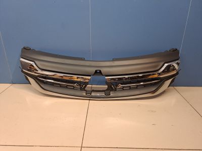 Решетка радиатора для Mitsubishi Pajero Montero Sport KS 2015-