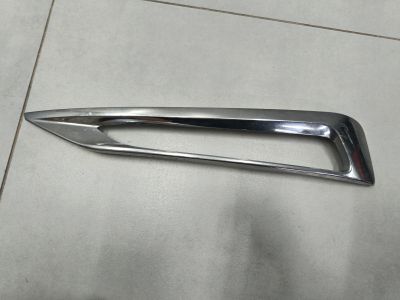 Рамка противотуманной фары левой для BMW 6 G32 Grand Coupe 2017-