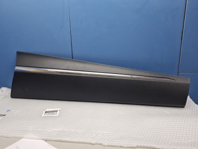 Молдинг двери правый передний для Renault Kaptur 2016-