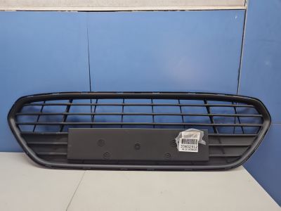 Решётка в бампер центральная для Ford Mondeo 4 2007-2015