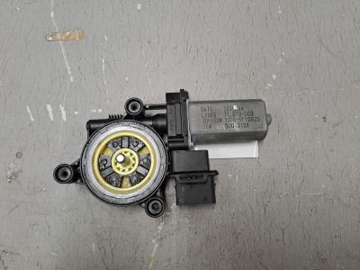 Моторчик стеклоподъёмника передний правый для BMW 3 F30 2011-2018