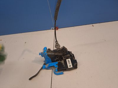 Замок двери задней правой для KIA Ceed 2012-2018