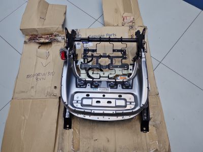 Направляющая переднего левого сидения для Hyundai Santa Fe DM 2012-2018