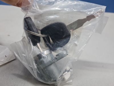 Личинка двери передней левой для Mazda BT-50 2006-2012