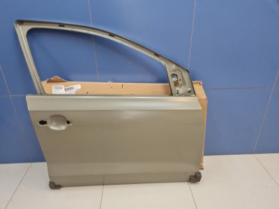 Дверь правая передняя для Volkswagen Polo Sedan 2011-