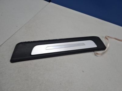 Накладка порога внутренняя задняя левая для Audi Q8 4M8 2018-