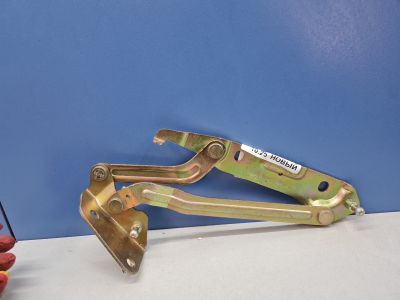 Петля крышки багажника левая для Ford Mondeo 3 2000-2007