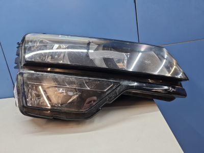 Фара правая для Skoda Karoq 57A 2017-
