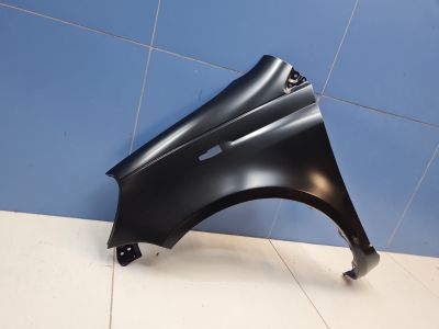 Крыло переднее левое для Toyota Yaris 1999-2005