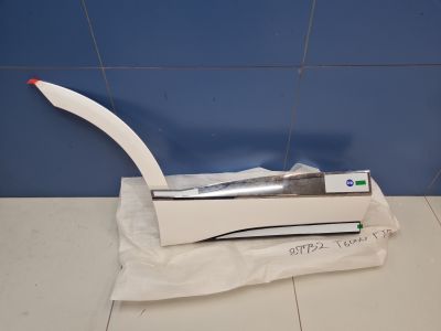 Молдинг двери правый задний для Genesis GV80 2019-