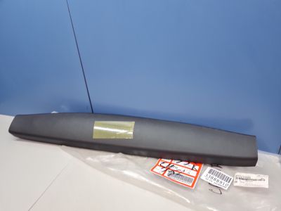 Обшивка двери багажника верхняя для KIA Sorento 2020-