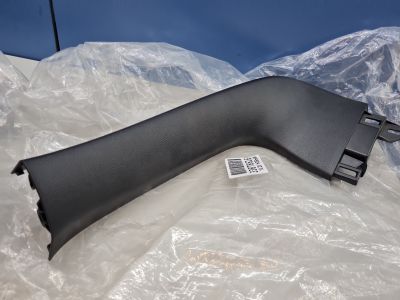 Обшивка двери багажника верхняя правая для Mazda CX-5 2017-