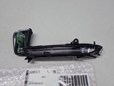 Указатель поворота в зеркало левый для Mazda CX-30 2019-