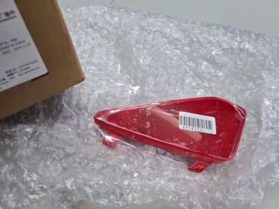 Отражатель в бампер задний правый для Zeekr 001 2021-