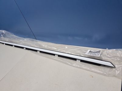 Молдинг стекла передней правой двери для Hyundai Santa Fe MX5 2023-