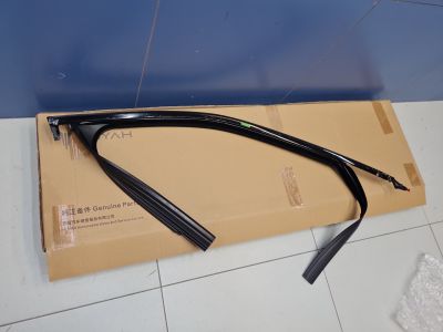 Уплотнитель стекла передней правой двери для Voyah Passion 2022-