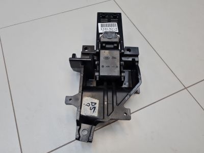 Кронштейн подножки левой для Land Rover Range Rover 2012-