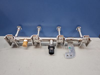 Рейка топливная (рампа) для Land Rover Range Rover Velar 2017-