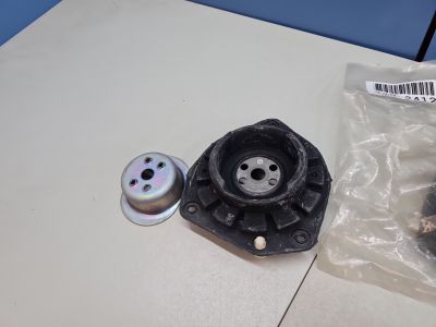 Опора переднего амортизатора для Renault Scenic 2 2003-2009