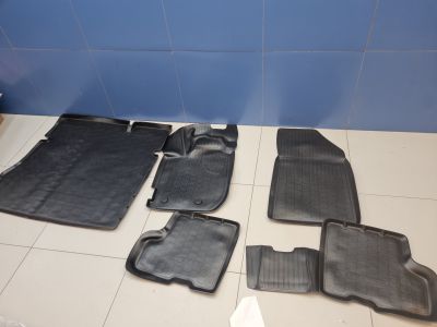 Комплект ковриков салона и багажника для Renault Duster 2021-