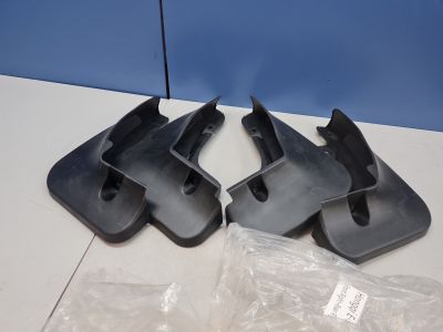 Комплект брызговиков для Hongqi E-HS9 2020-