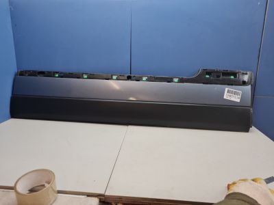 Молдинг двери правый передний для Land Rover Range Rover 2012-