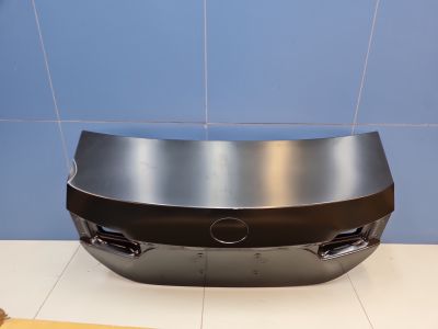 Крышка багажника для Toyota Corolla E18 2013-