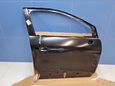 Дверь правая передняя для Renault Kaptur 2016-